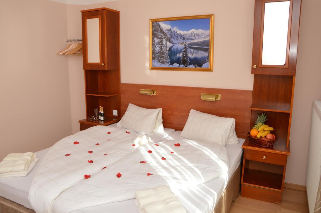 Private Room Pyrkerstraße Bad Hofgastein Zimmer foto